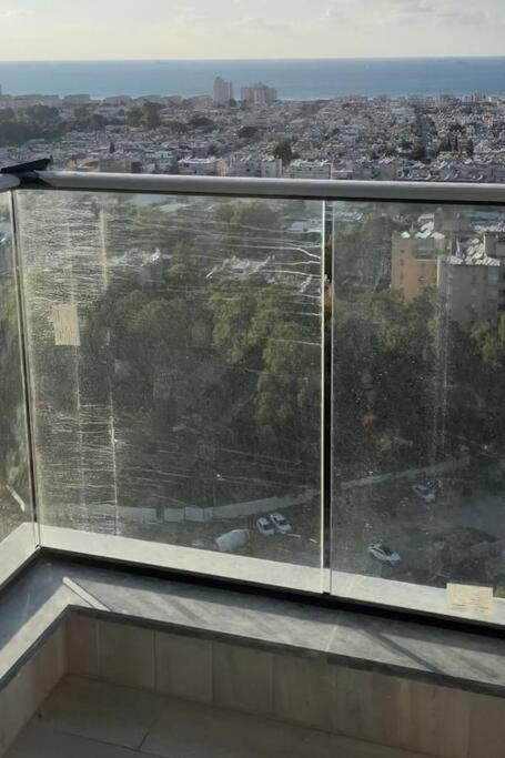 Elegant 3 Bedroom Ocean View Condo In Kiryat Yam Qiryat Yam Exterior foto